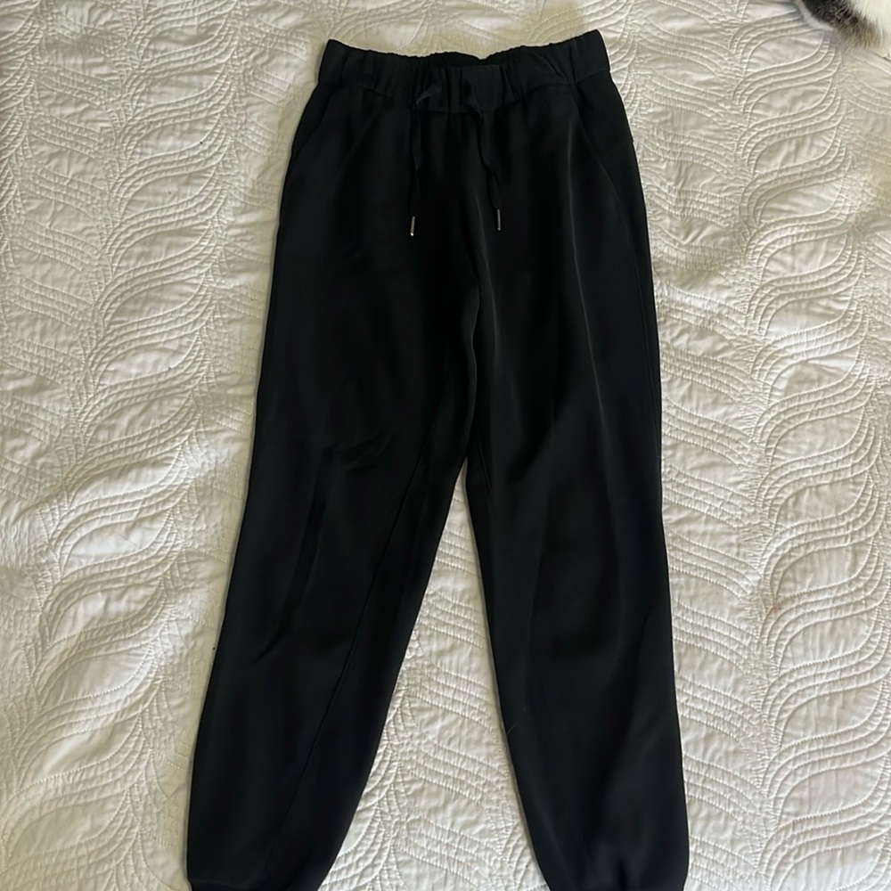 Lululemon high rise jogger